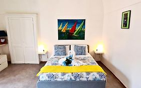 Luna Caprese Room